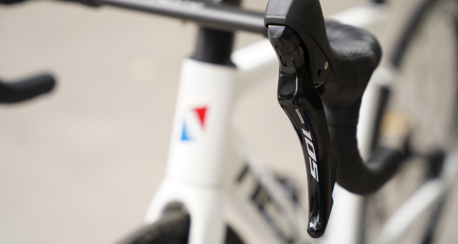 Phanh đĩa thủy lực  SHIMANO 105 Di2
