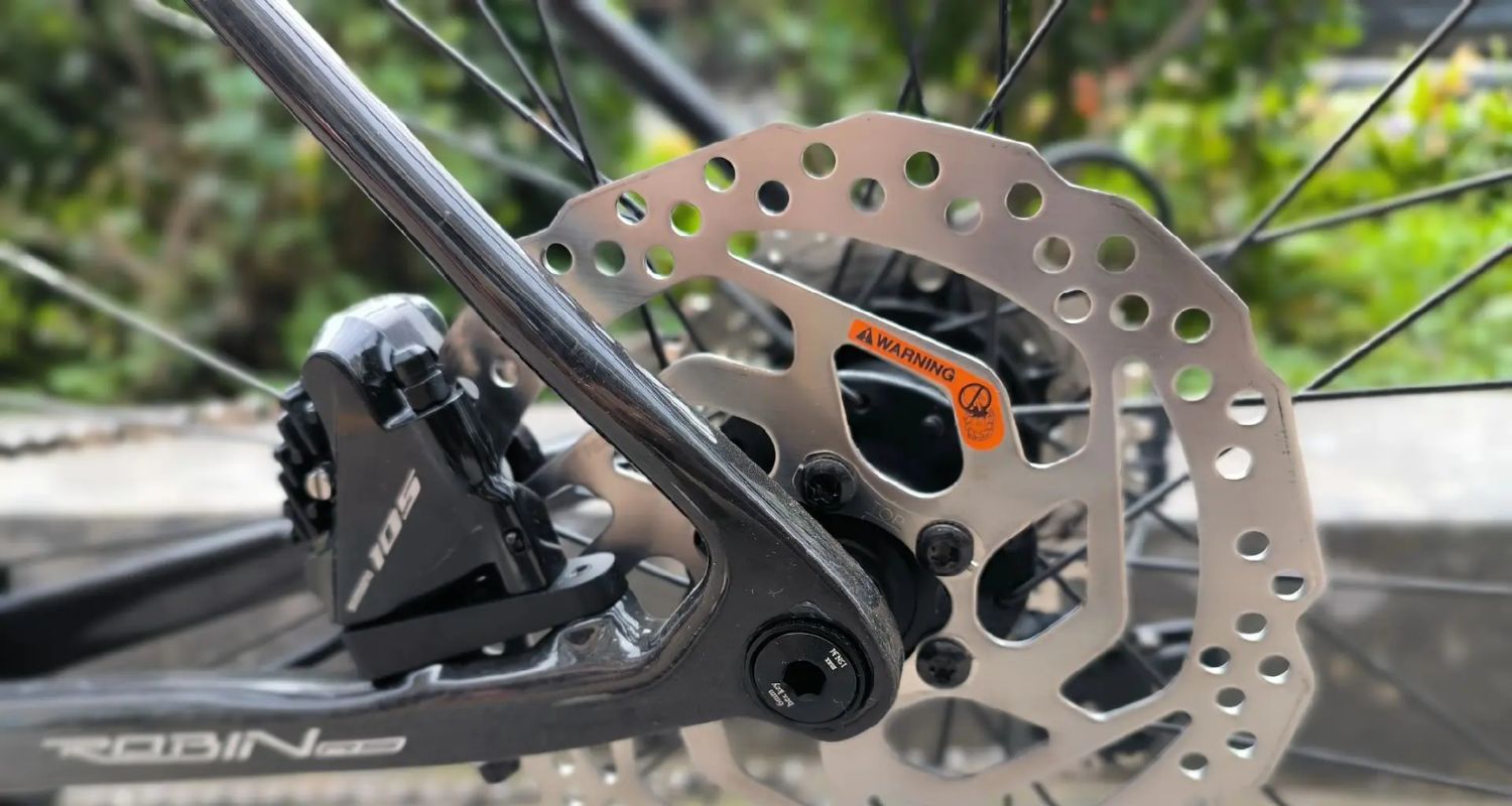 Tại Sao Pardus Robin RS-105 Là Chiếc Xe Đạp Đáng Sở Hữu Nhất? 6 Phanh đĩa củ dầu SHIMANO 105 R7020